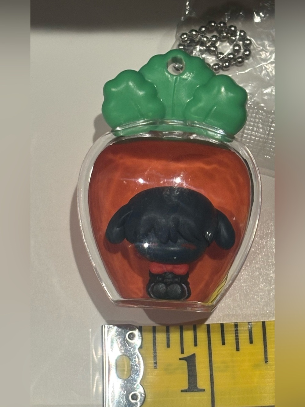 Ivan from Alien Stage Rabbit Series blind box figure keychain (box not included)